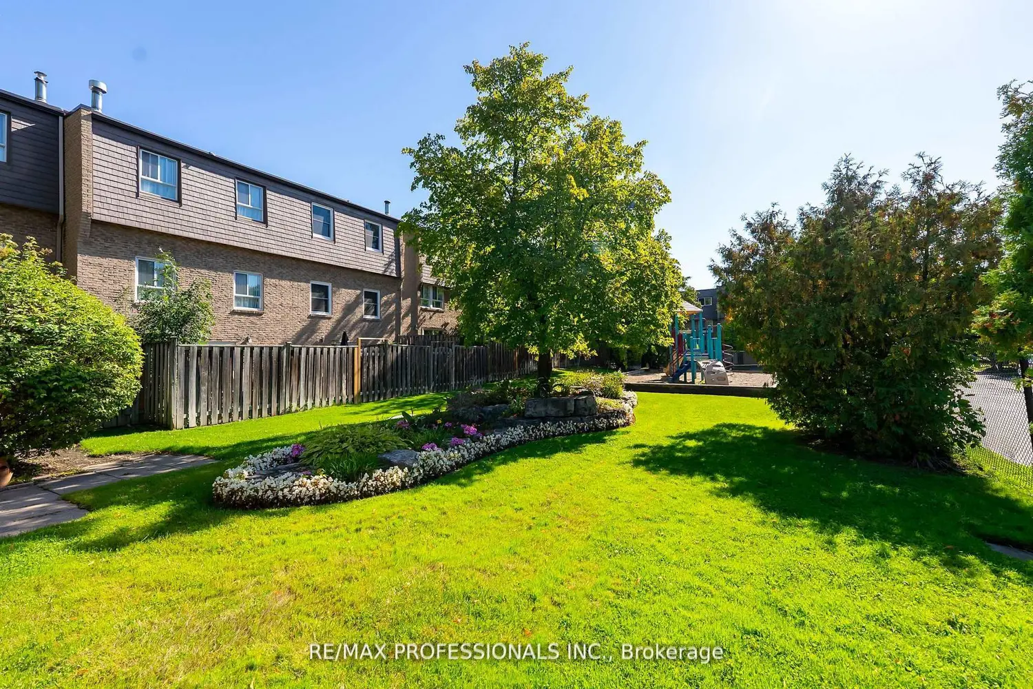 Additional image 18 of 405 Hyacinthe Boulevard 65