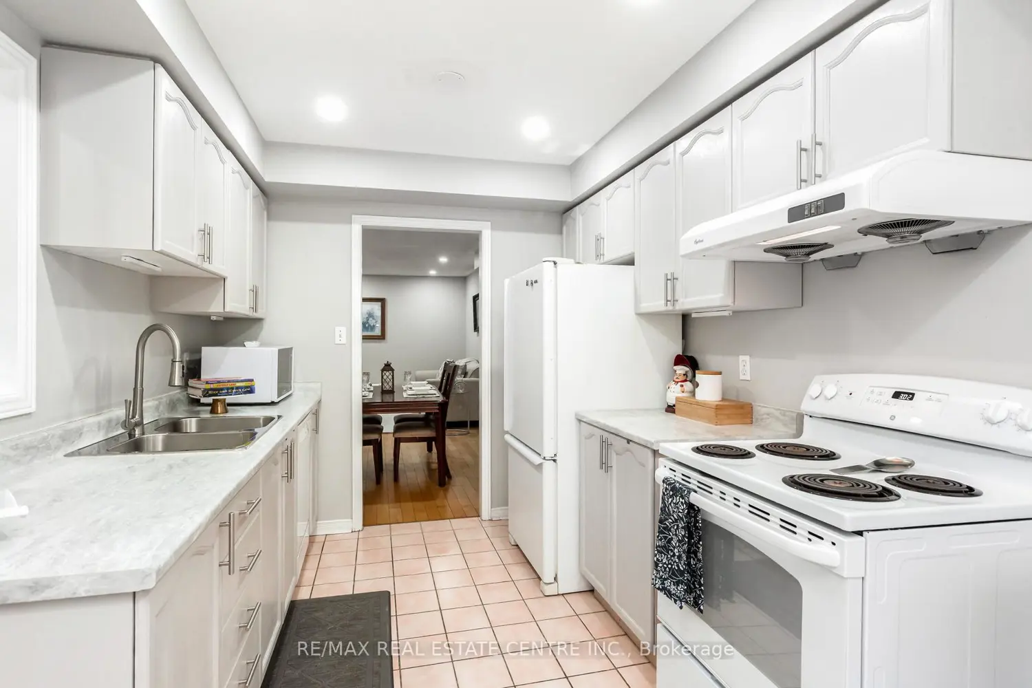 Additional image 3 of 2555 Thomas Street 66