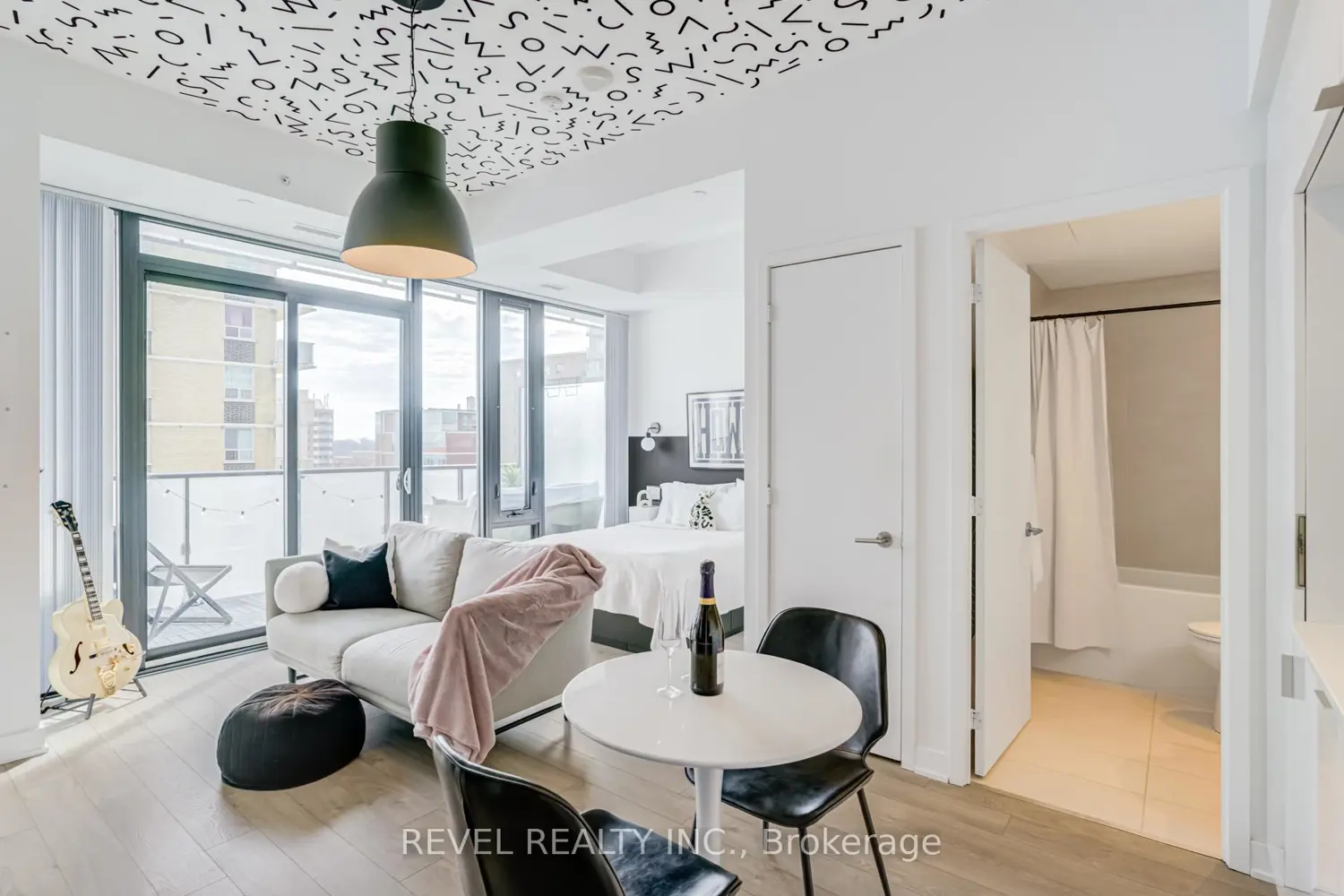 Additional image 4 of 185 Roehampton Avenue 609