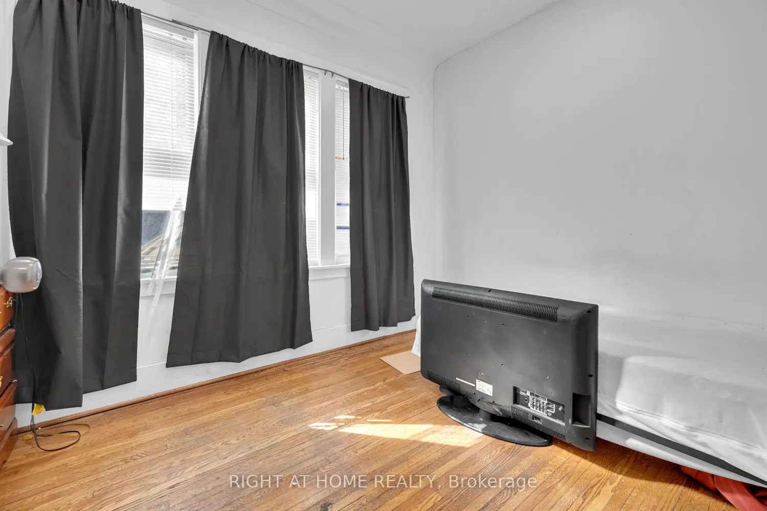 Additional image 6 of 530-532 Campbell Avenue