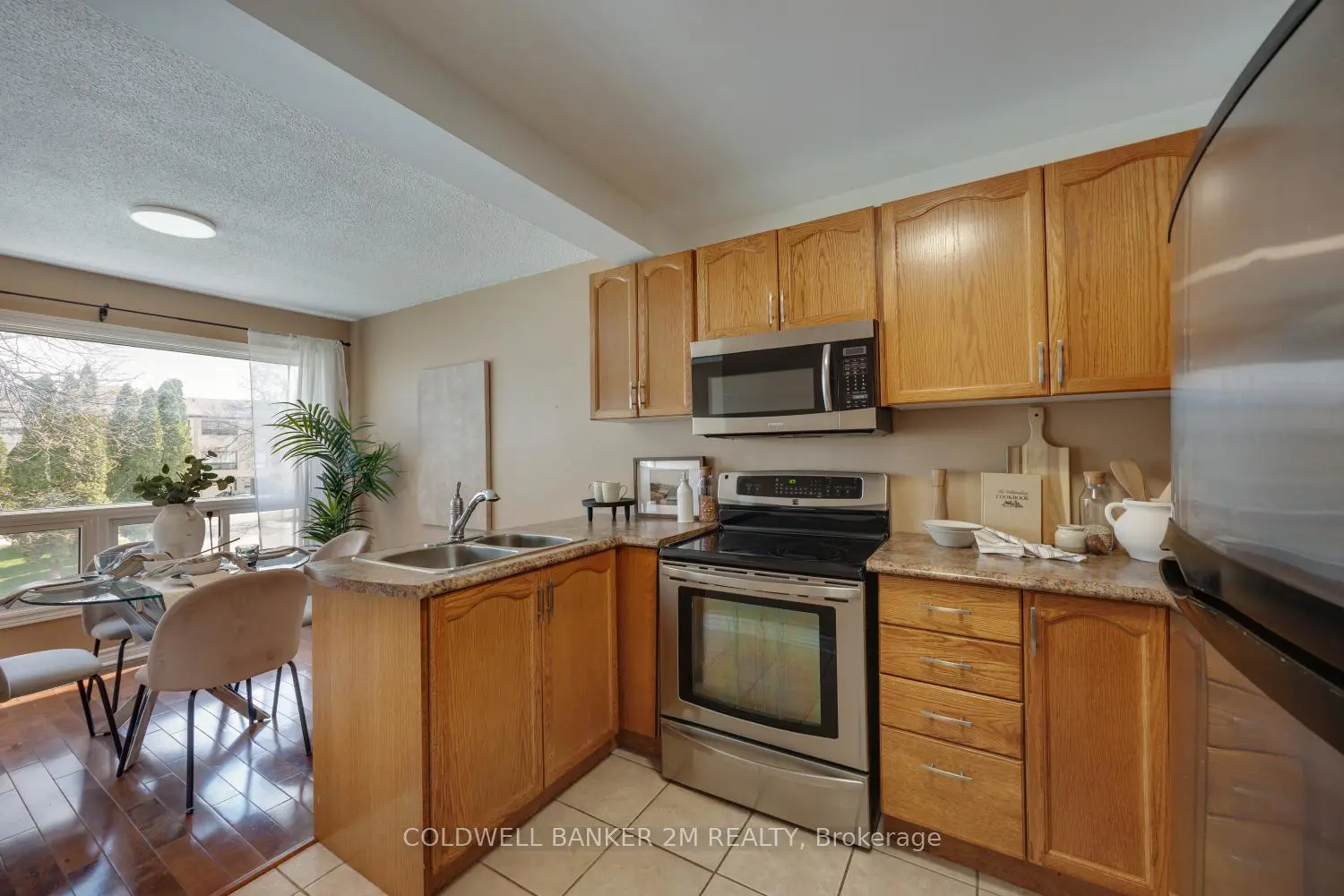 72 Parklane Circle photo 3