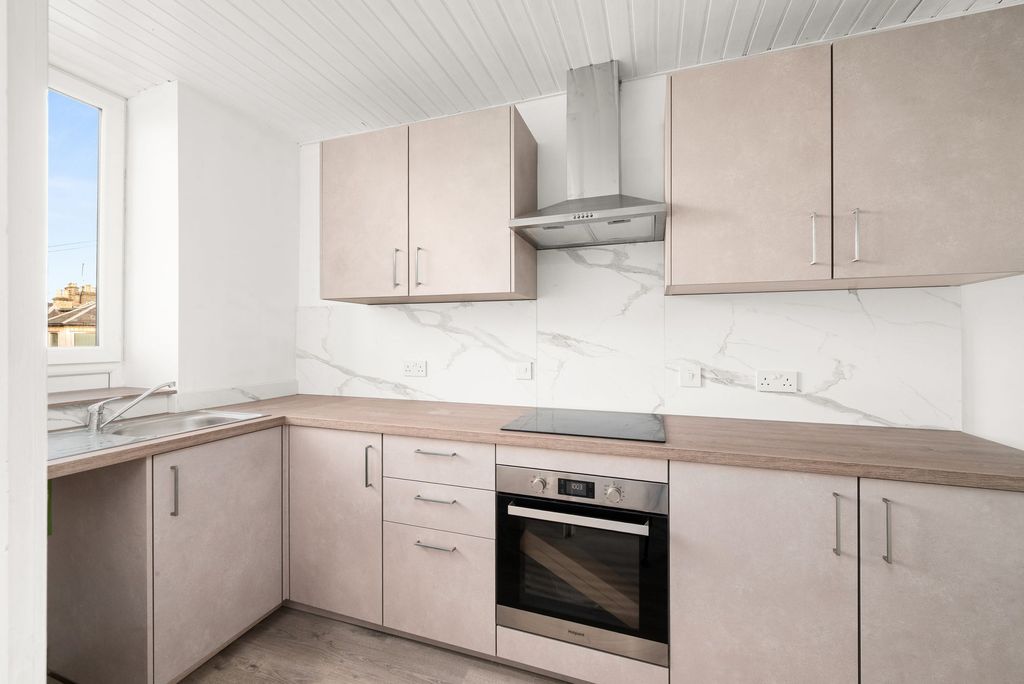 Additional image 4 of 1 bed flat for sale33A Church Street, Broughty Ferry DD5