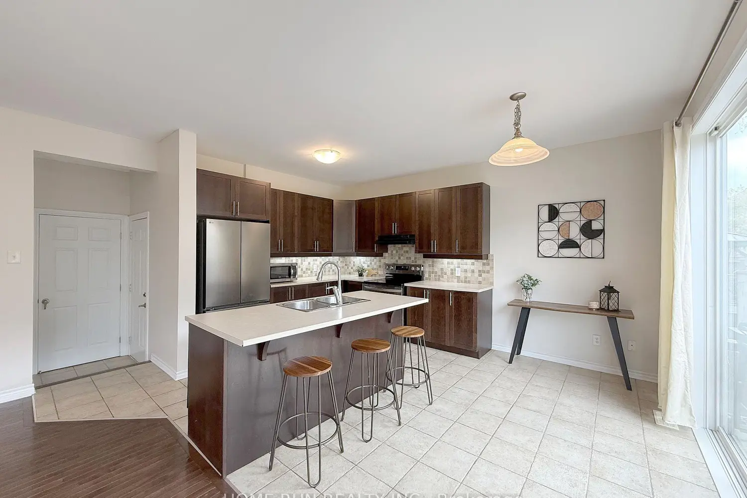 108 Sonesta Circle photo 4