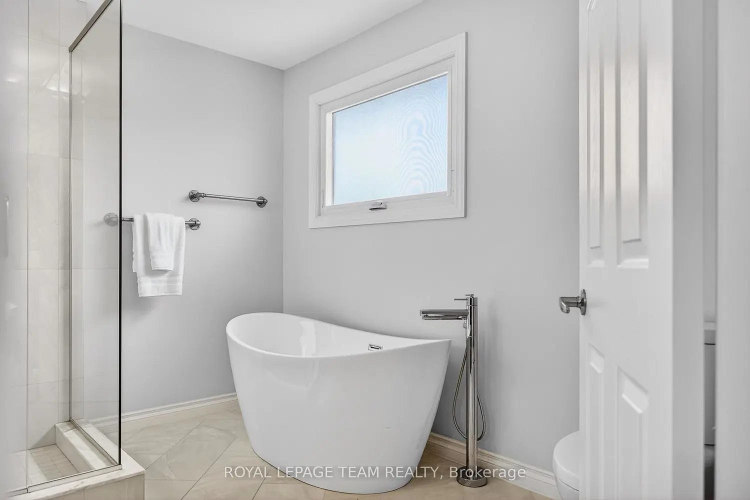 Additional image 12 of 29 Mattawa Crescent