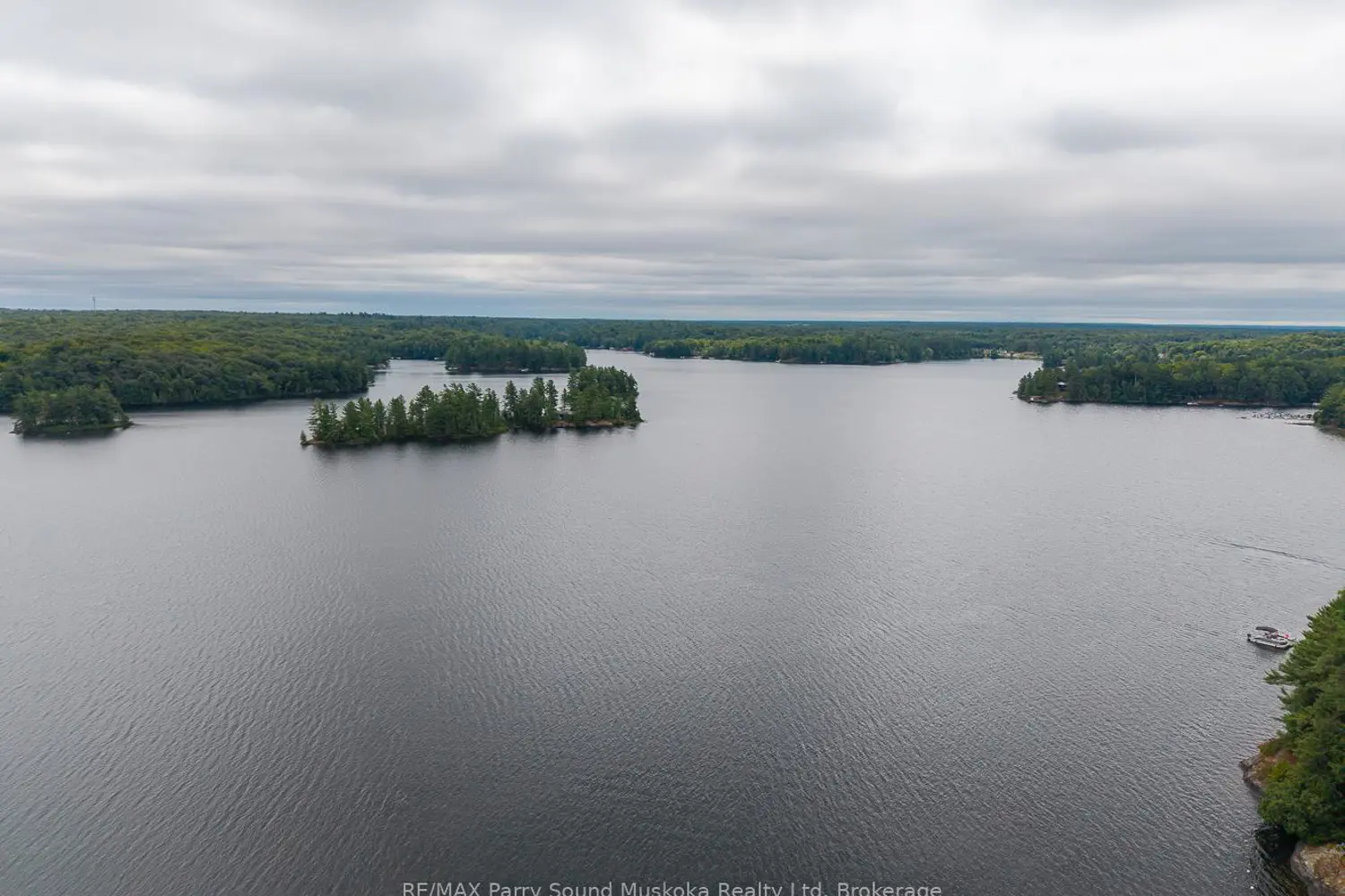Additional image 12 of 897 172 Wa Horseshoe Lake