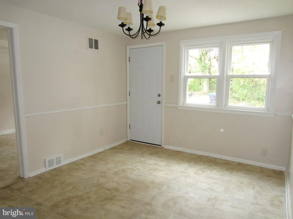 Additional image 8 of 163 Wiltshire Road, Claymont, DE 19703