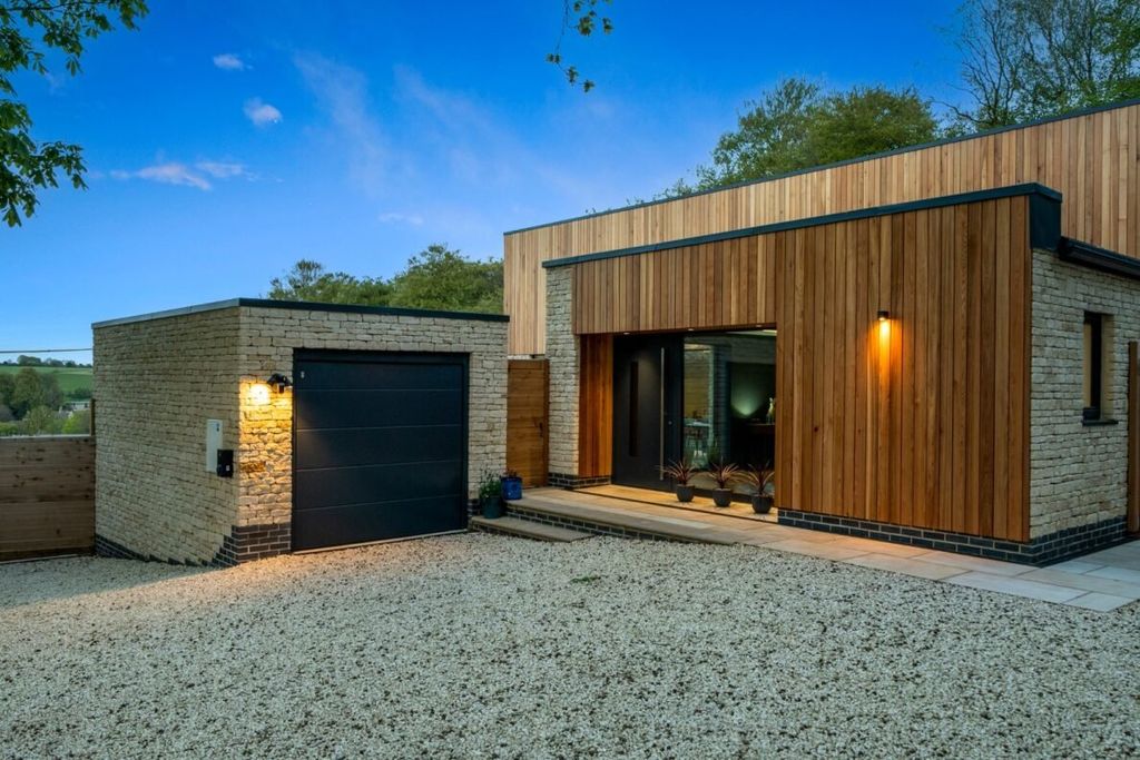 Additional image 40 of 5 bed detached house to rentPerrotts Brook, Cirencester, Gloucestershire GL7