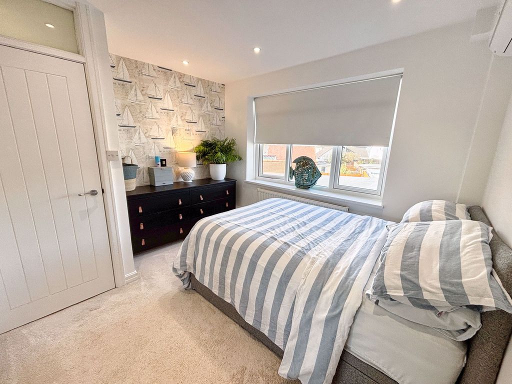 Additional image 19 of 4 bed detached house for saleCarlton Place, Porthcawl CF36