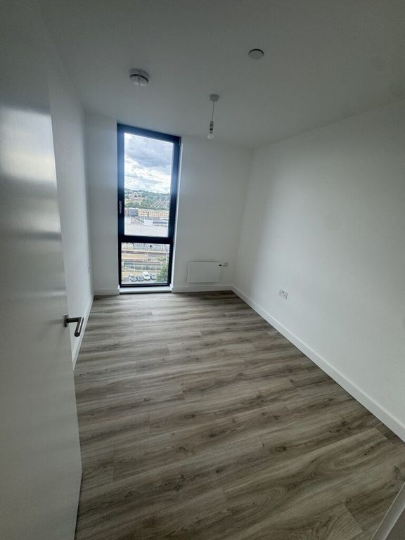 Additional image 7 of 2 bed flat to rentCalibra Court, Kimpton Road, Luton LU2
