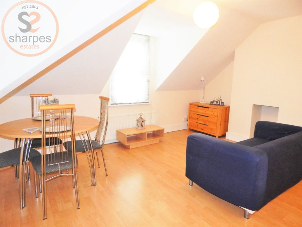 2 bed flat to rentMerton Road, Flat 3, London SW19