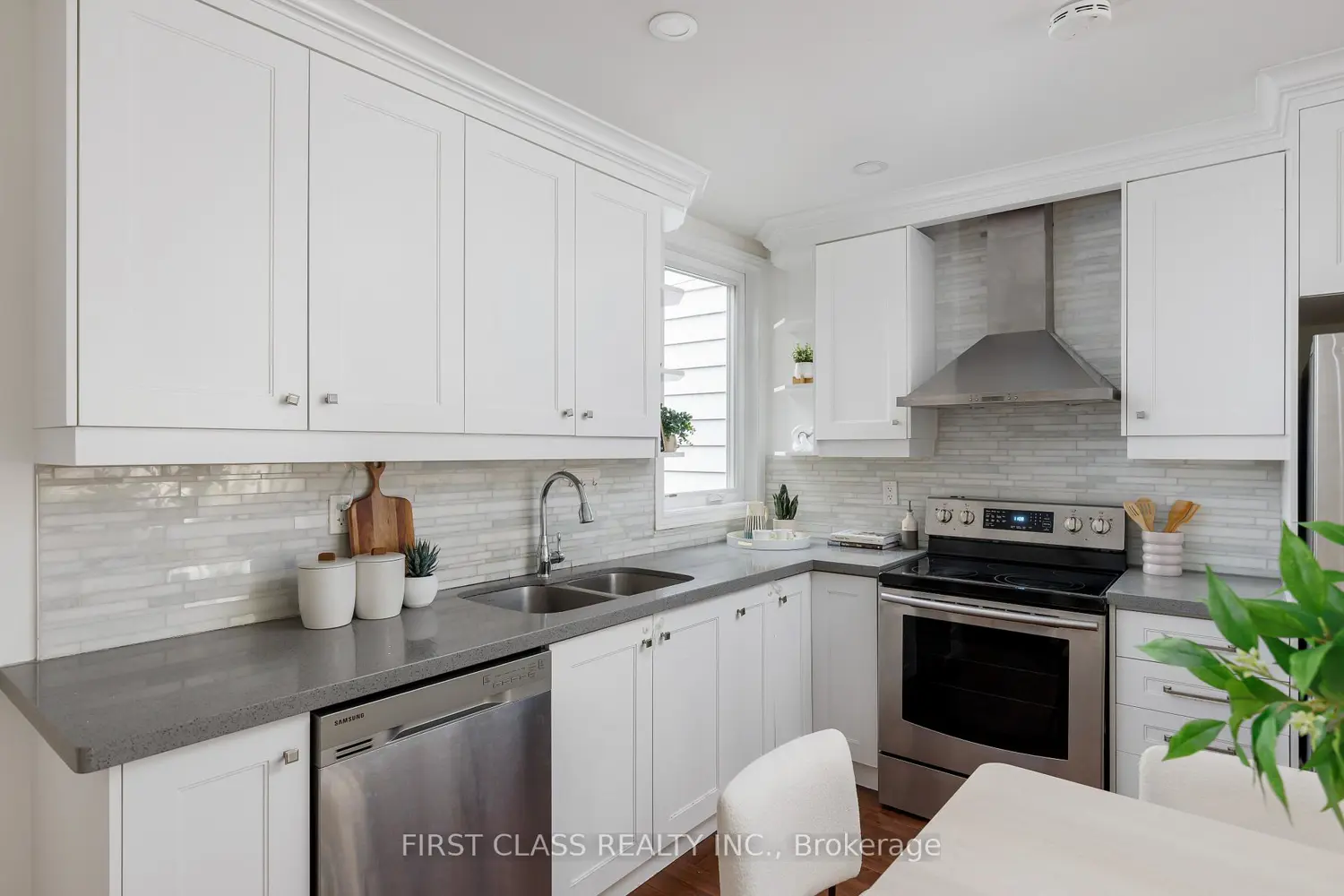 Additional image 6 of 121 Galt Avenue