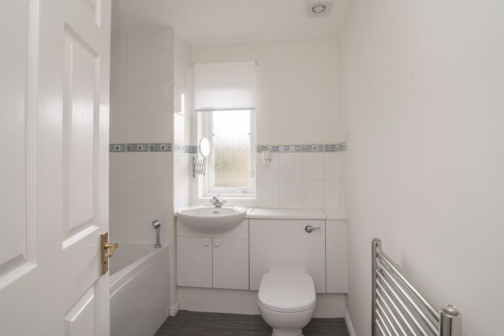 Additional image 9 of 3 bed detached house to rentVale Grove, Stirling FK9