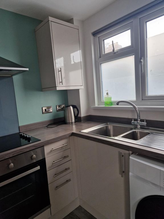 Additional image 7 of 1 bed flat to rentMary Street, Porthcawl CF36