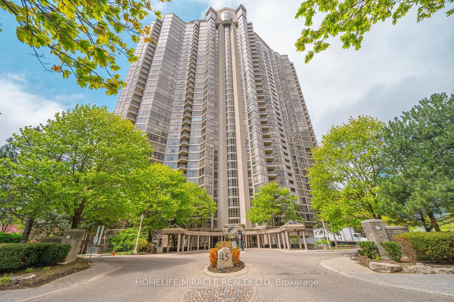45 Kingsbridge Garden Circle 208