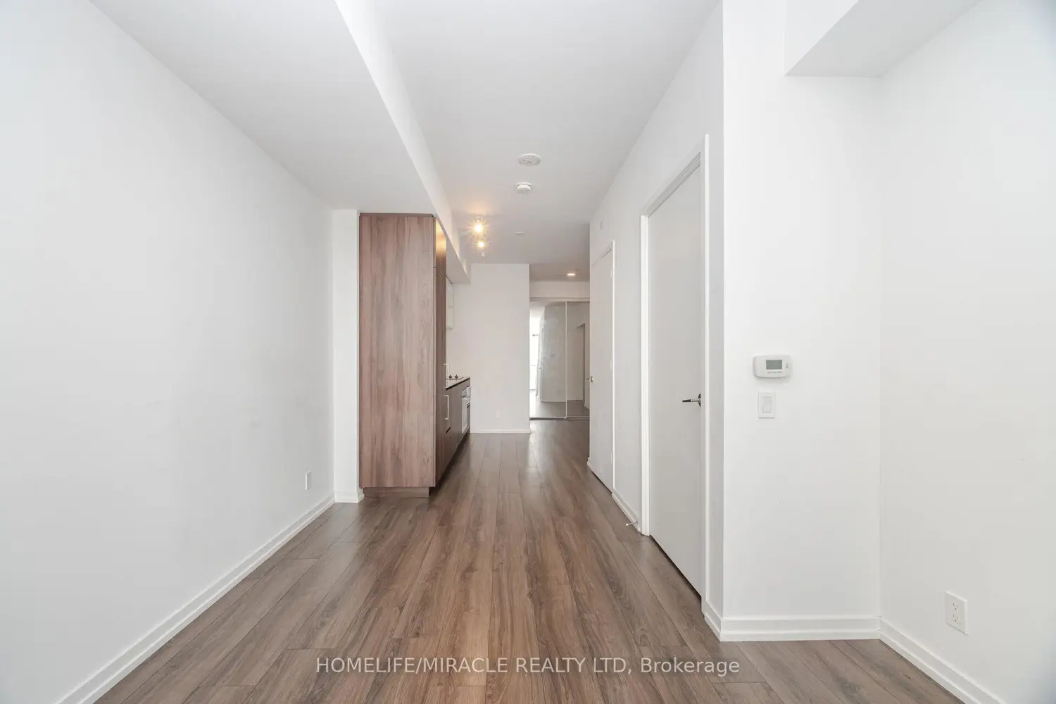 Additional image 6 of 7890 Jane Street 3907