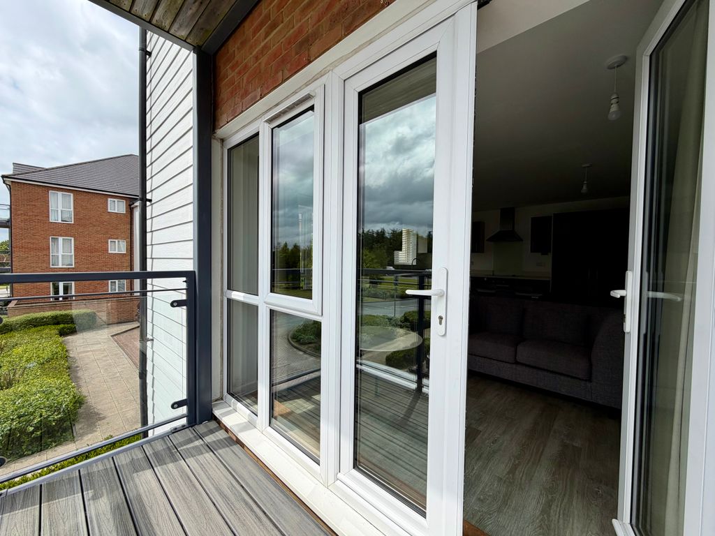 Additional image 5 of 2 bed flat to rentHolmbush Mews, Horsham RH12