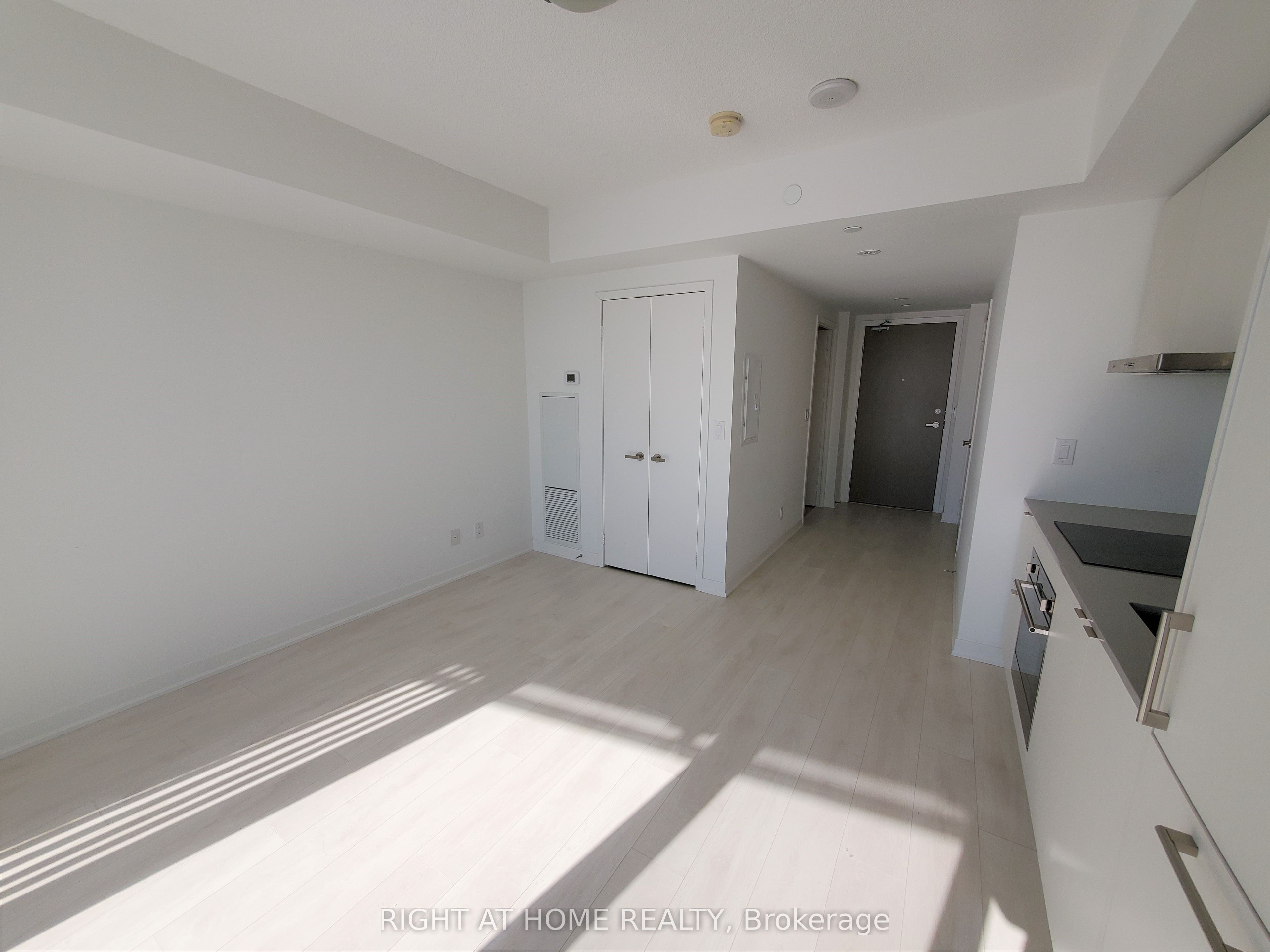 Additional image 5 of 5408-100 Harbour Street, Toronto, ON, M5J 2T5