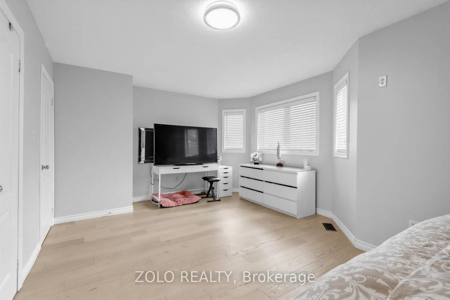 Additional image 10 of 1911 Swan Street