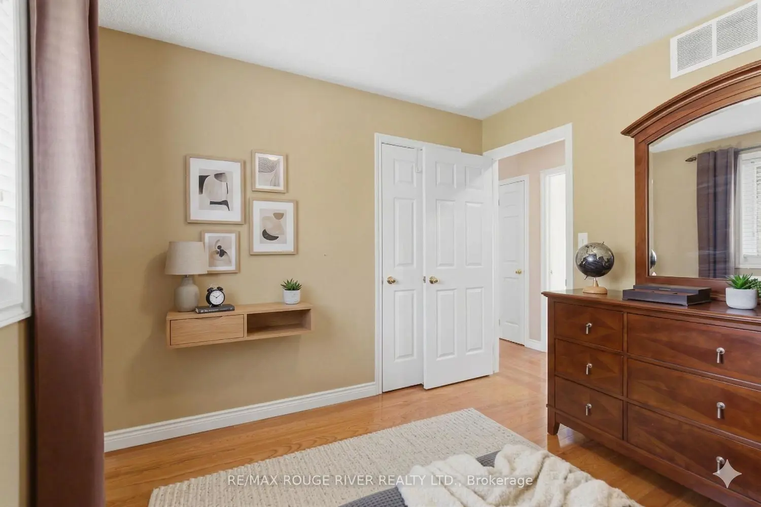 Additional image 8 of 22810 Simcoe Street
