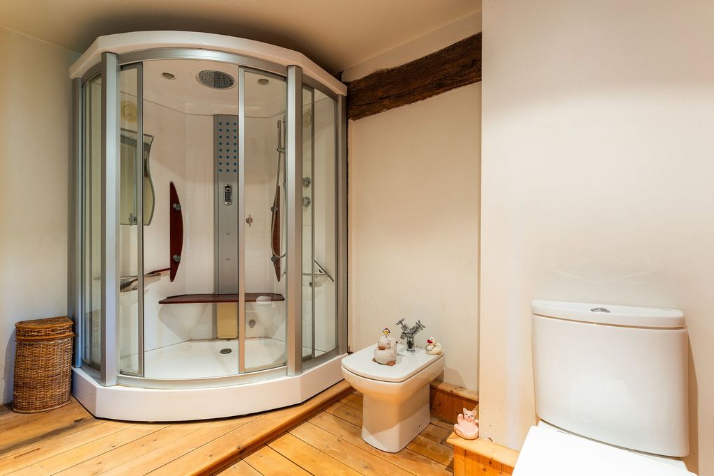Additional image 13 of 4 bed detached house to rentStock Lane, Landford, Salisbury SP5