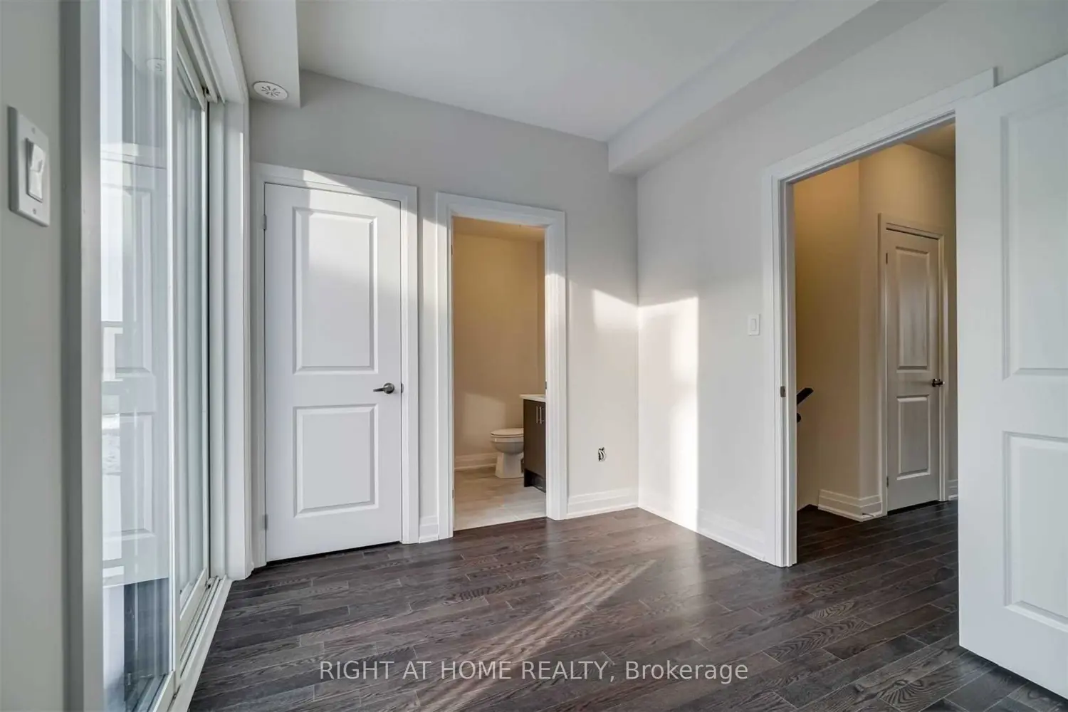 8 Creekbank Road