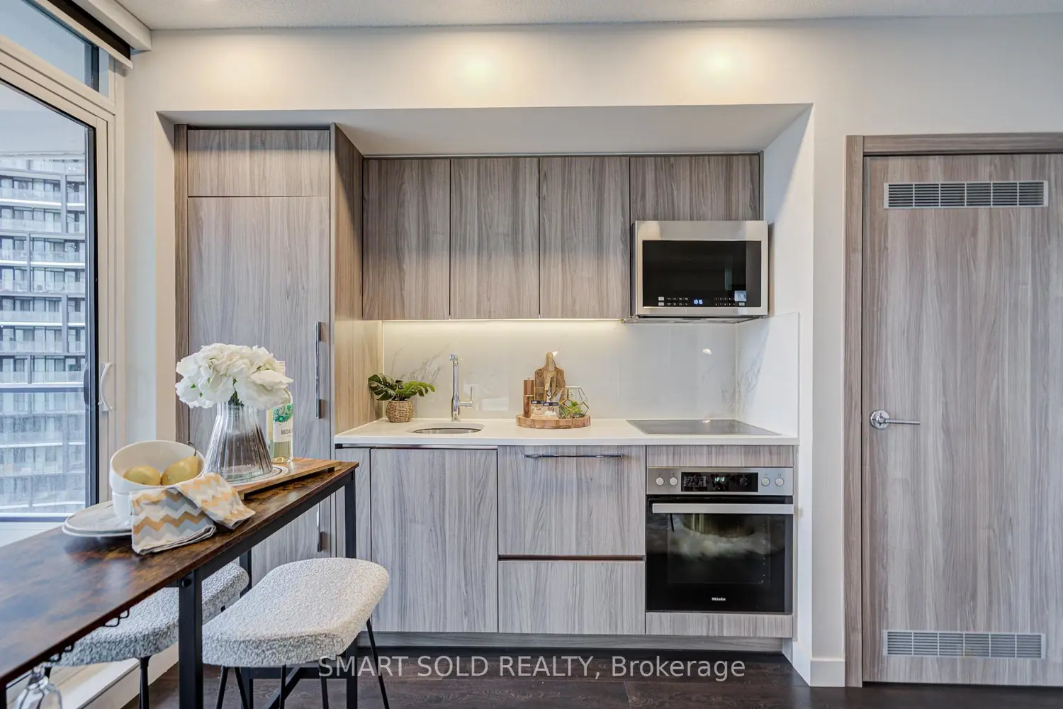 38 Widmer Street 2507 photo 2