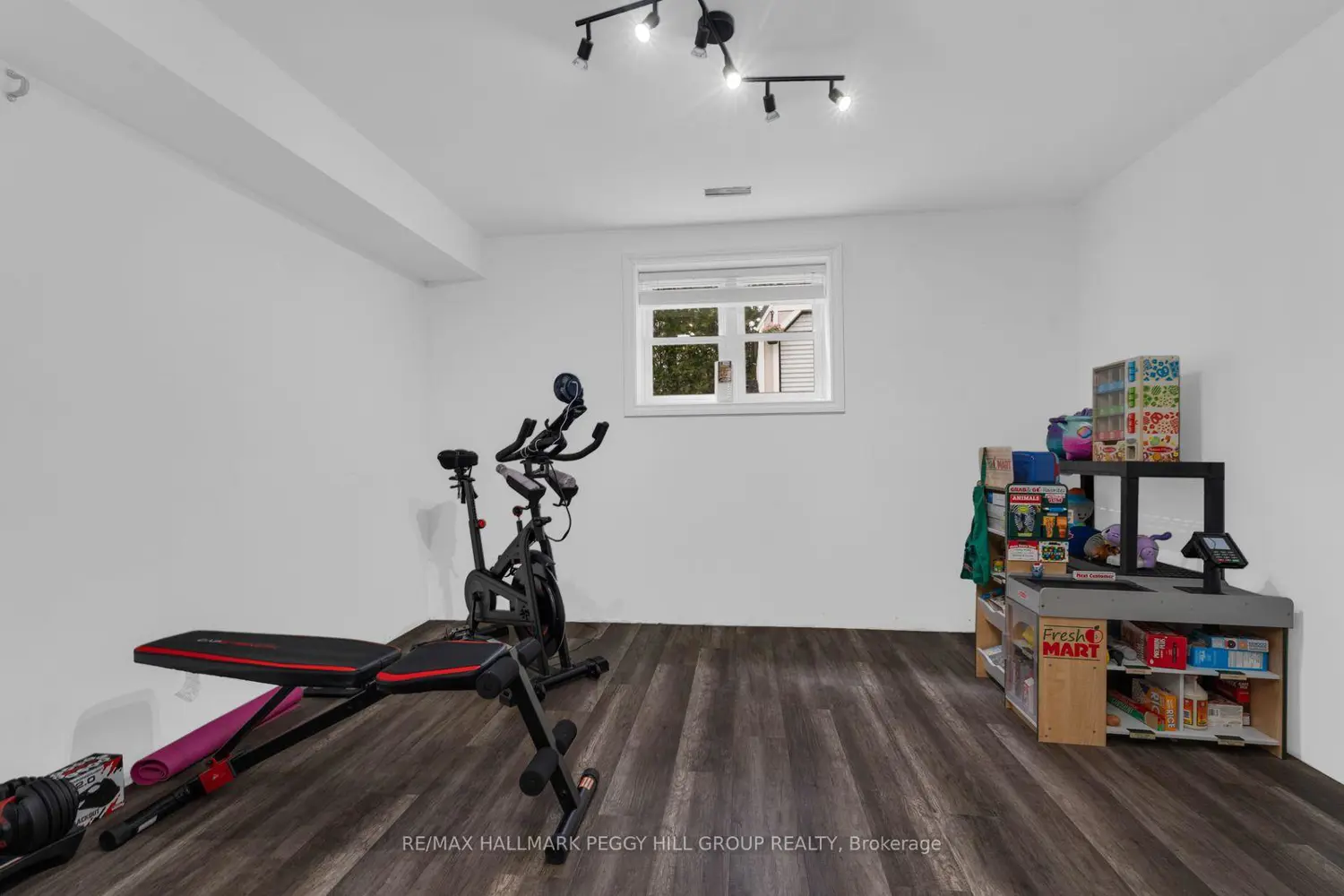 Additional image 15 of 74 Melrose Avenue
