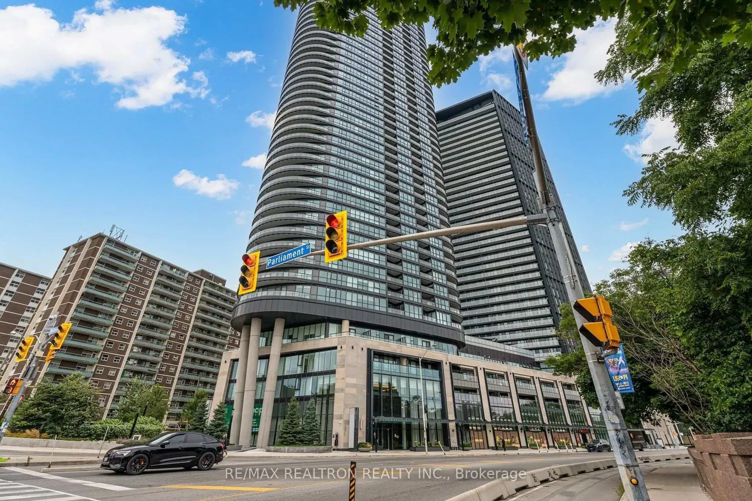 585 Bloor Street 1117