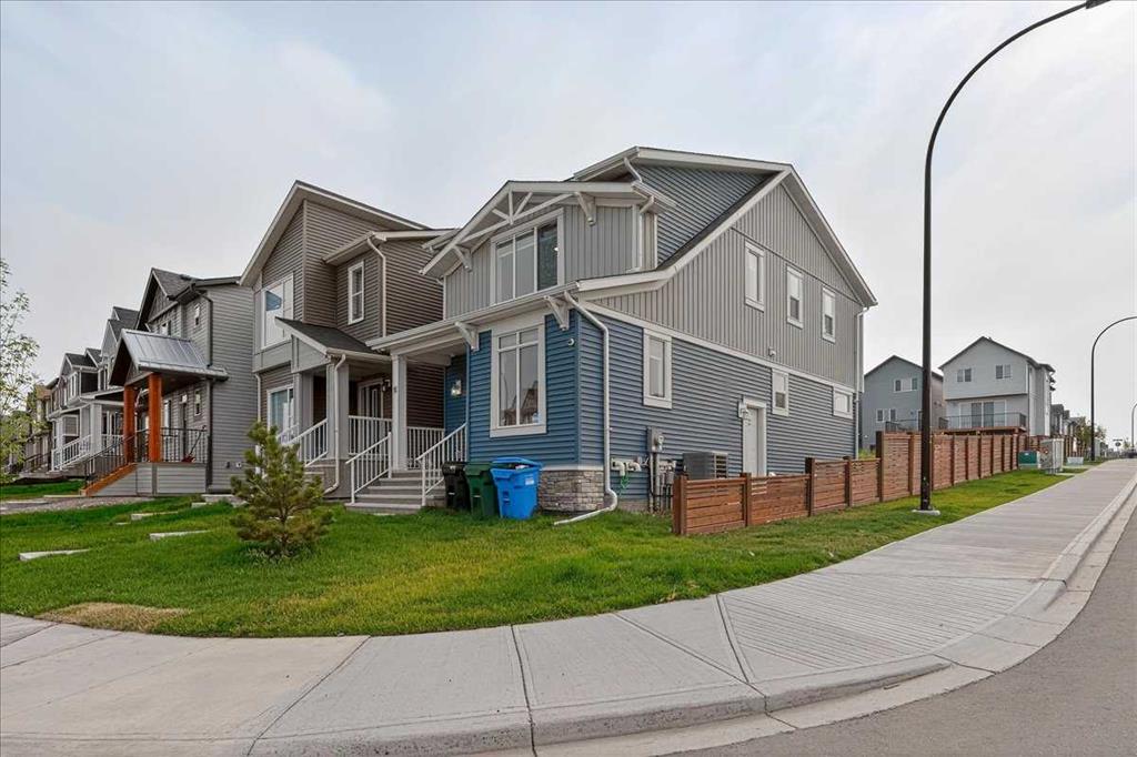 Additional image 3 of 10 Lucas Close NW, Calgary, AB, T3P1Z5