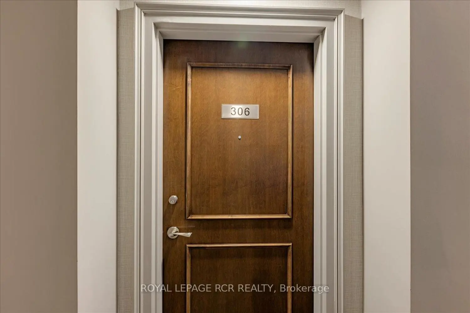 Additional image 4 of 6 Toronto Street 306