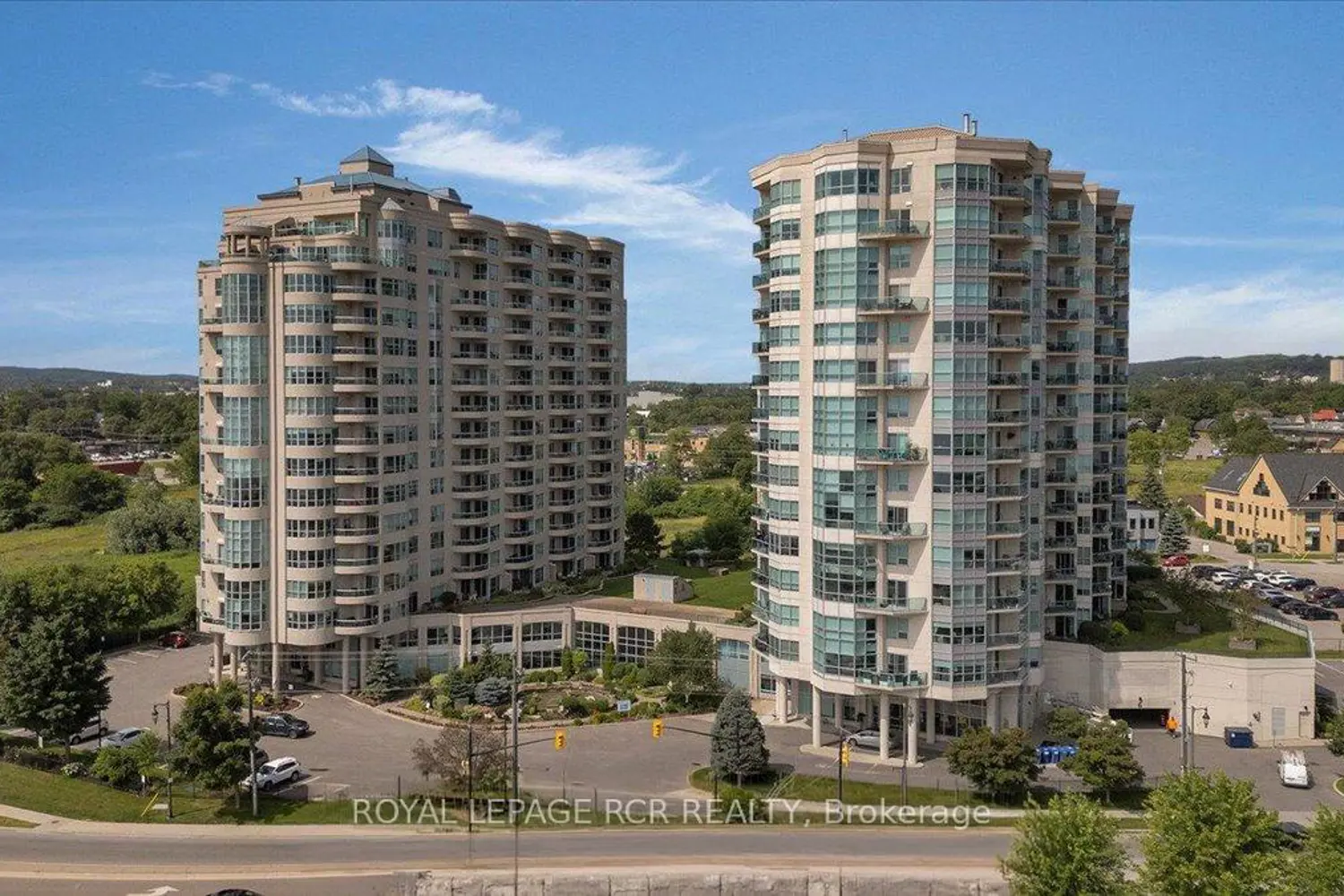 6 Toronto Street 306