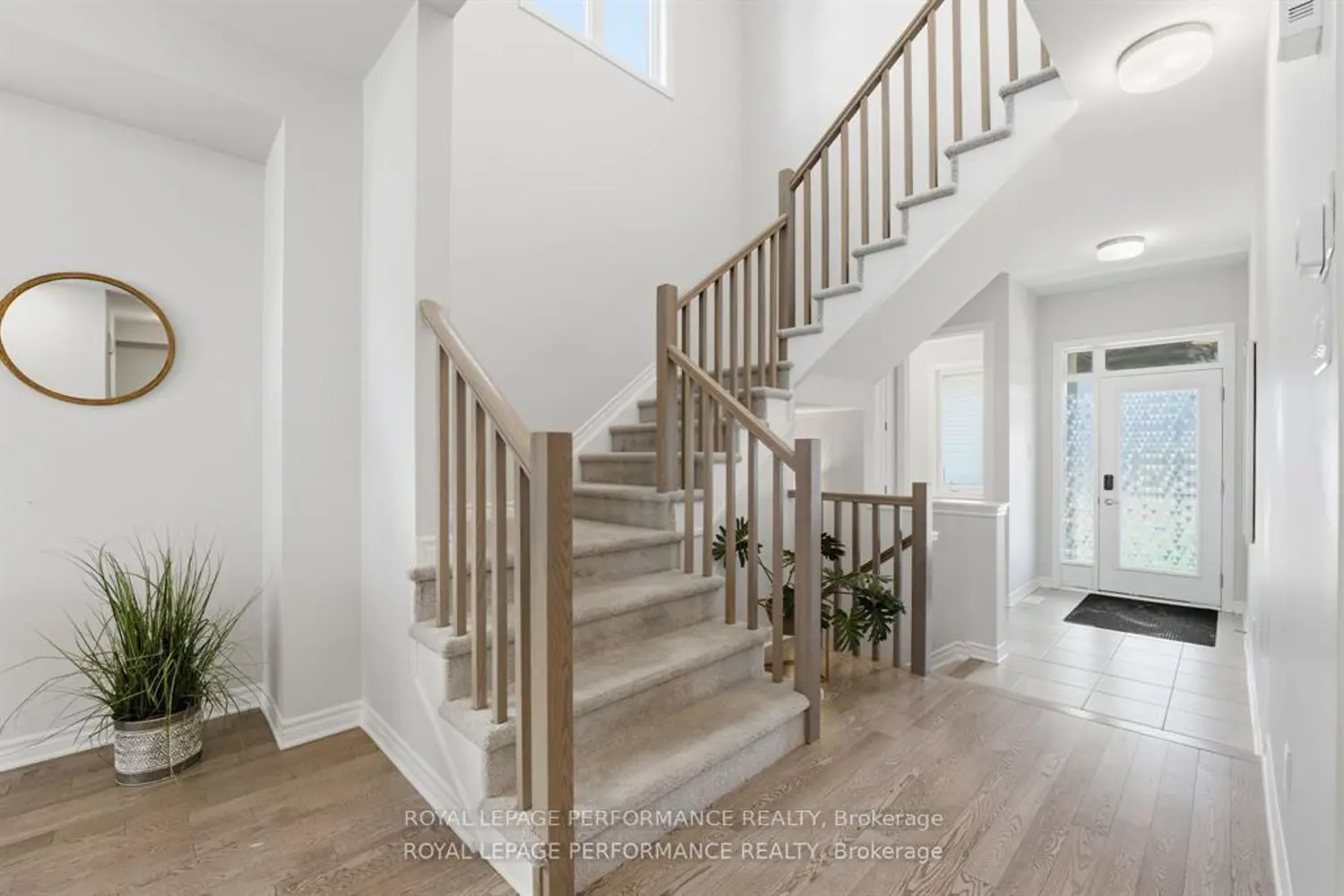 162 Lumen Place photo 3