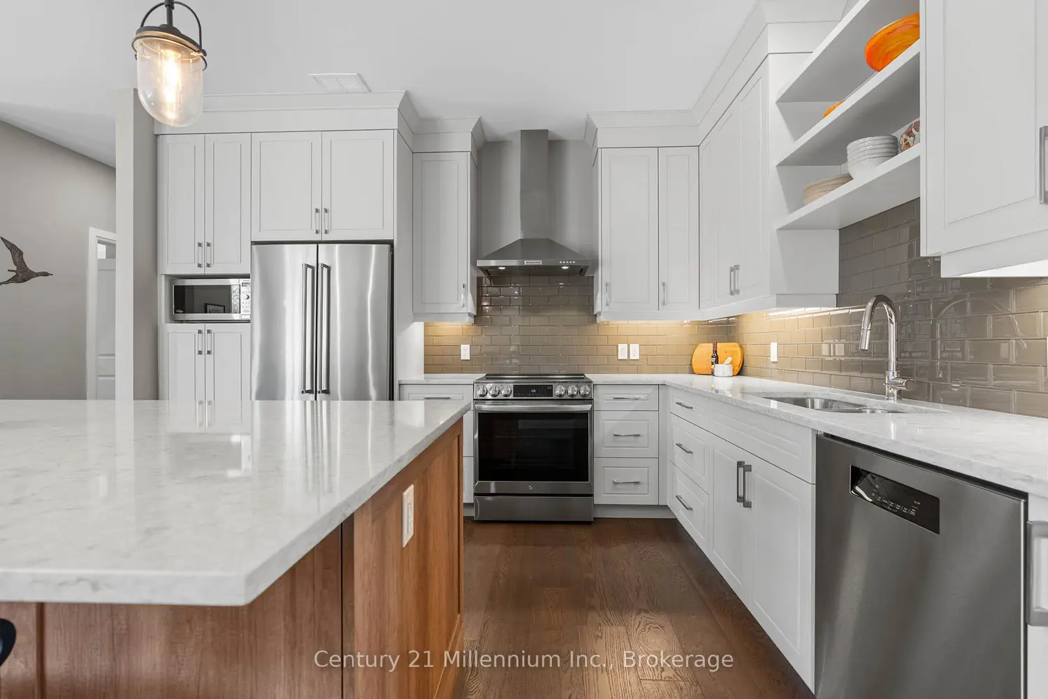 Additional image 9 of 401 Algoma Crescent