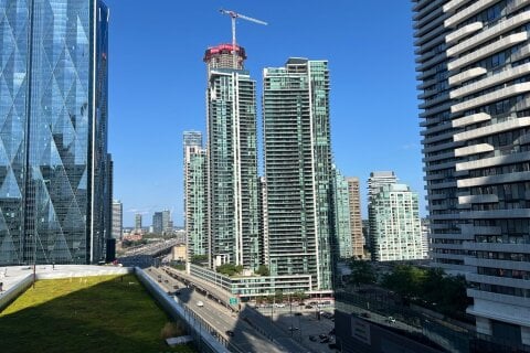 Additional image 7 of 1306-55 Bremner Boulevard, Toronto, ON, M5J 0A6