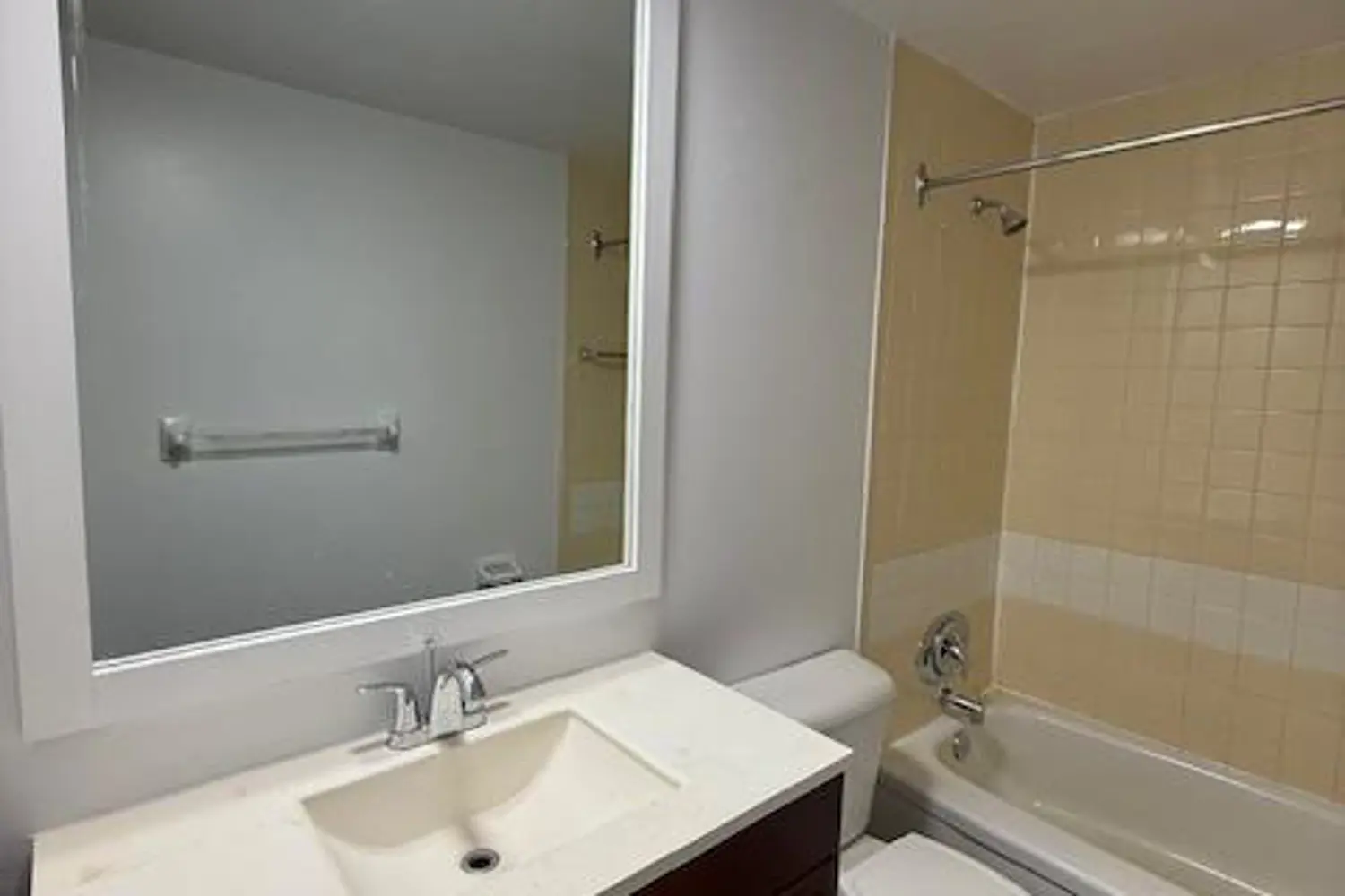 Additional image 16 of 475 Sandringham Crescent 39