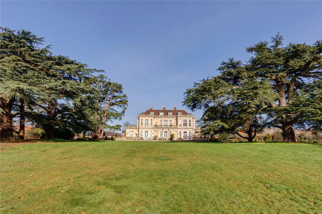 Additional image 28 of 2 bed flat for saleHanstead House, Bricket Wood, St Albans AL2