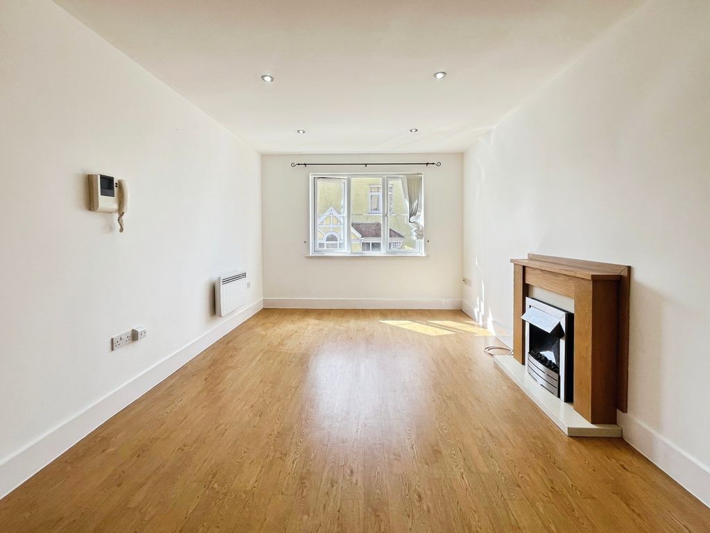 Additional image 2 of 2 bed flat to rentBrook Court, Bridgend CF31