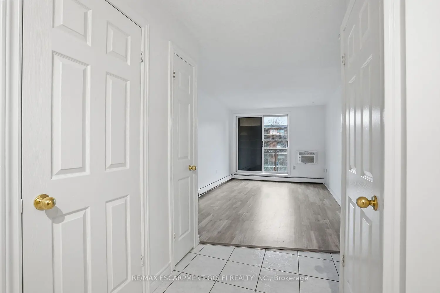 Additional image 7 of 30 Summit Avenue 401