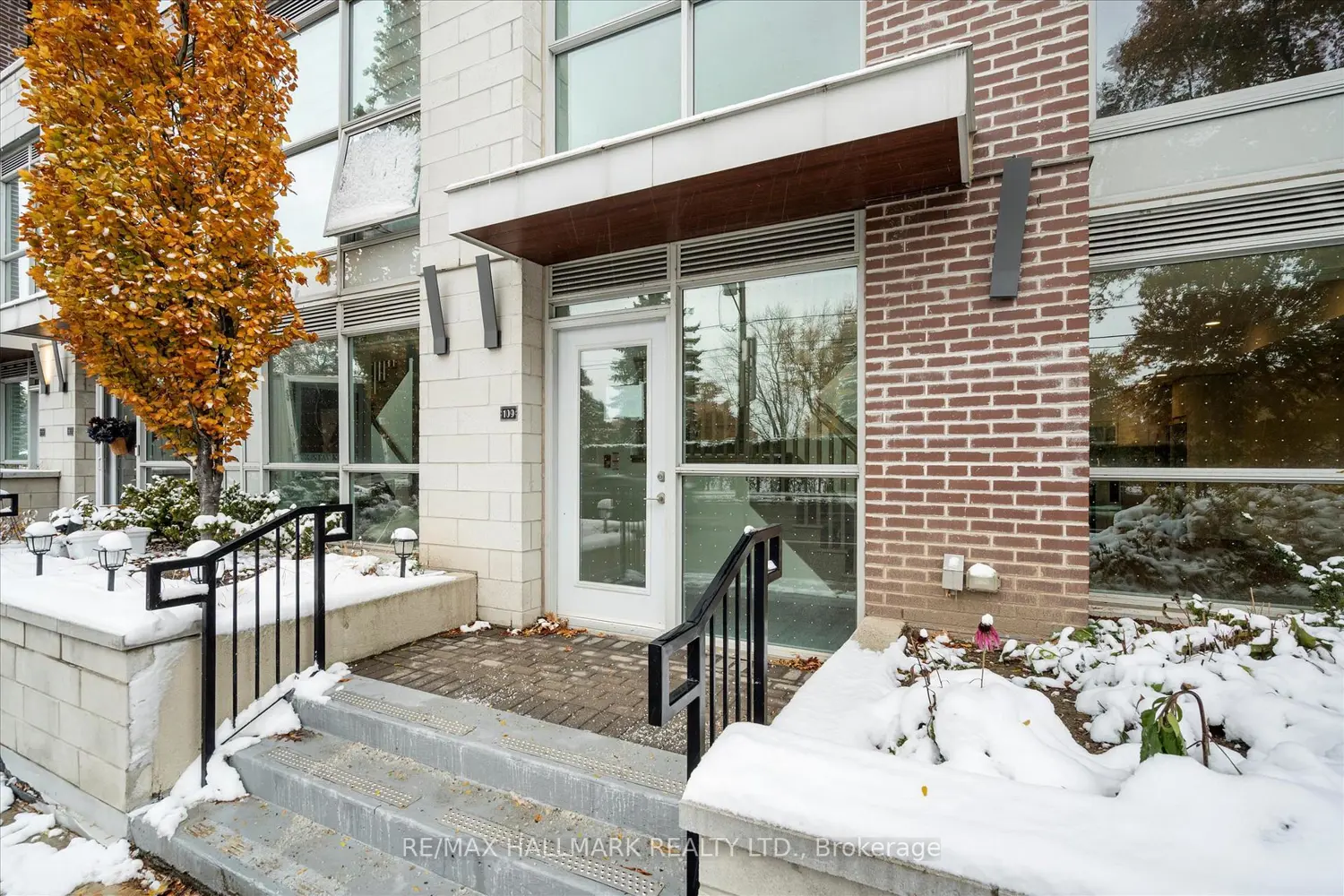 1350 Kingston Road Th9 photo 3