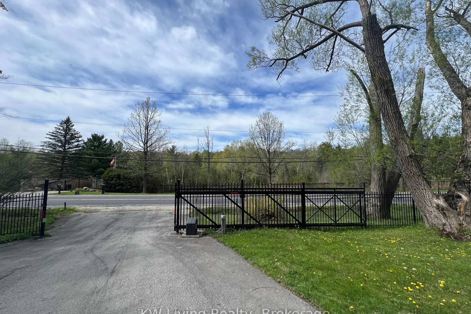 5467 Cedar Springs Road
