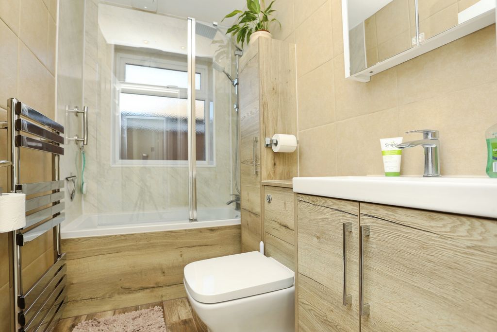 Additional image 14 of 3 bed bungalow for salePoverest Road, Orpington BR5