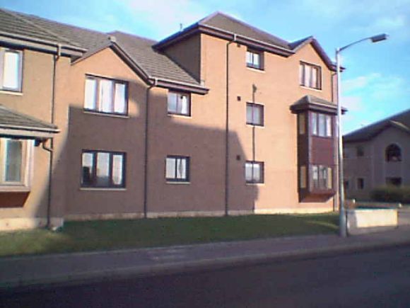 2 bed flat to rentSouth Park Court, Elgin, Moray IV30