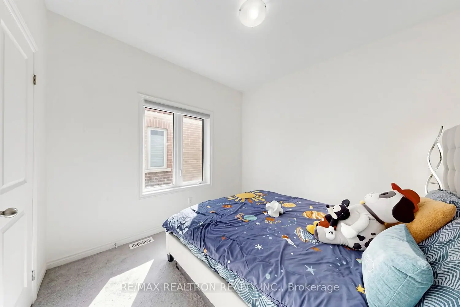 Additional image 11 of 10 Hinkson Street