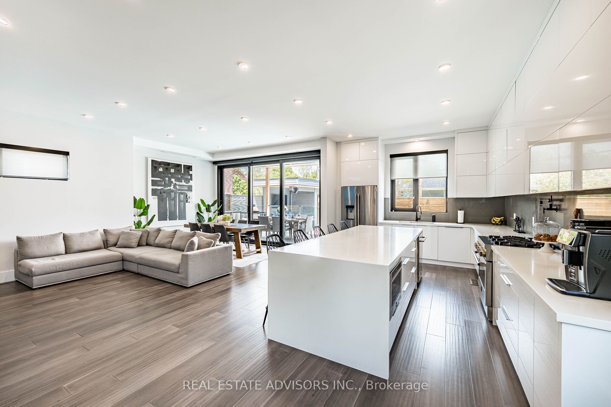 Additional image 5 of 50 Beckwith Road E, Toronto, ON, M9C 3Y1