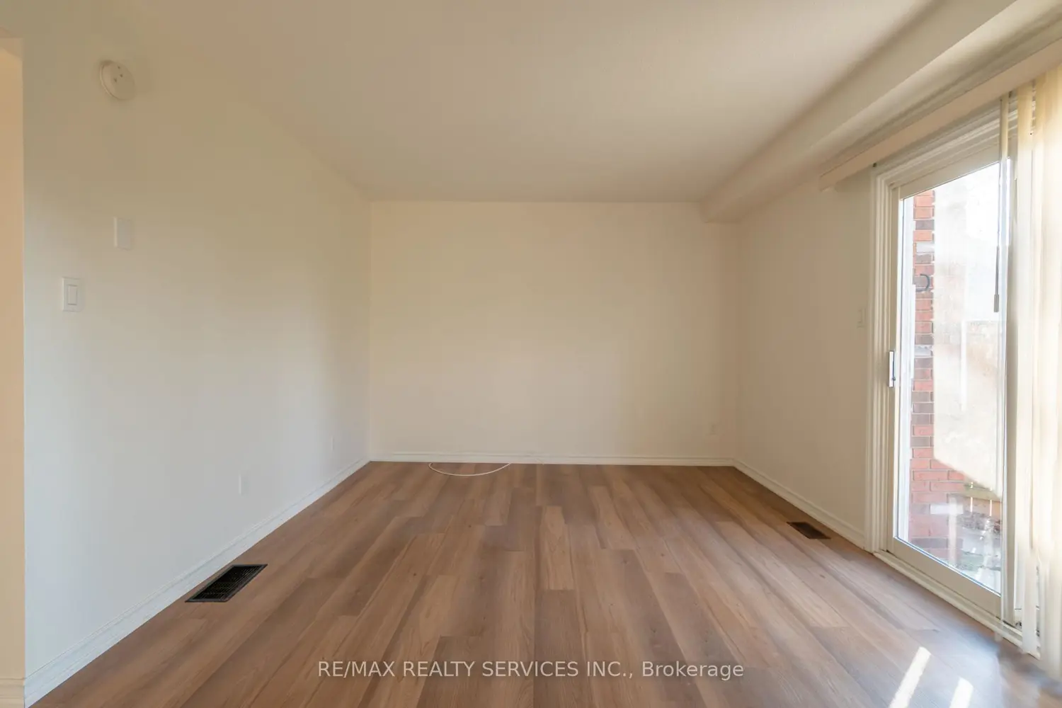 Additional image 12 of 100 Brownleigh Avenue 176