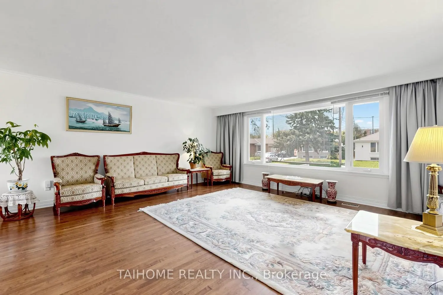 72 Bowerbank Drive photo 3