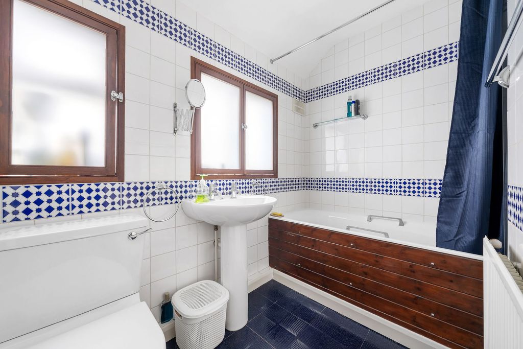 Additional image 10 of 2 bed terraced house for saleLeesons Hill, Orpington BR5