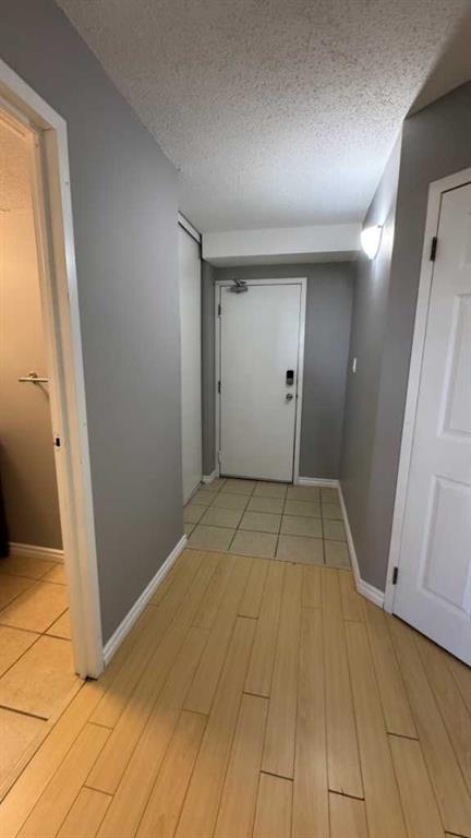 617-5 Berkeley Place W, Lethbridge, AB, T1K 5M9 photo 3