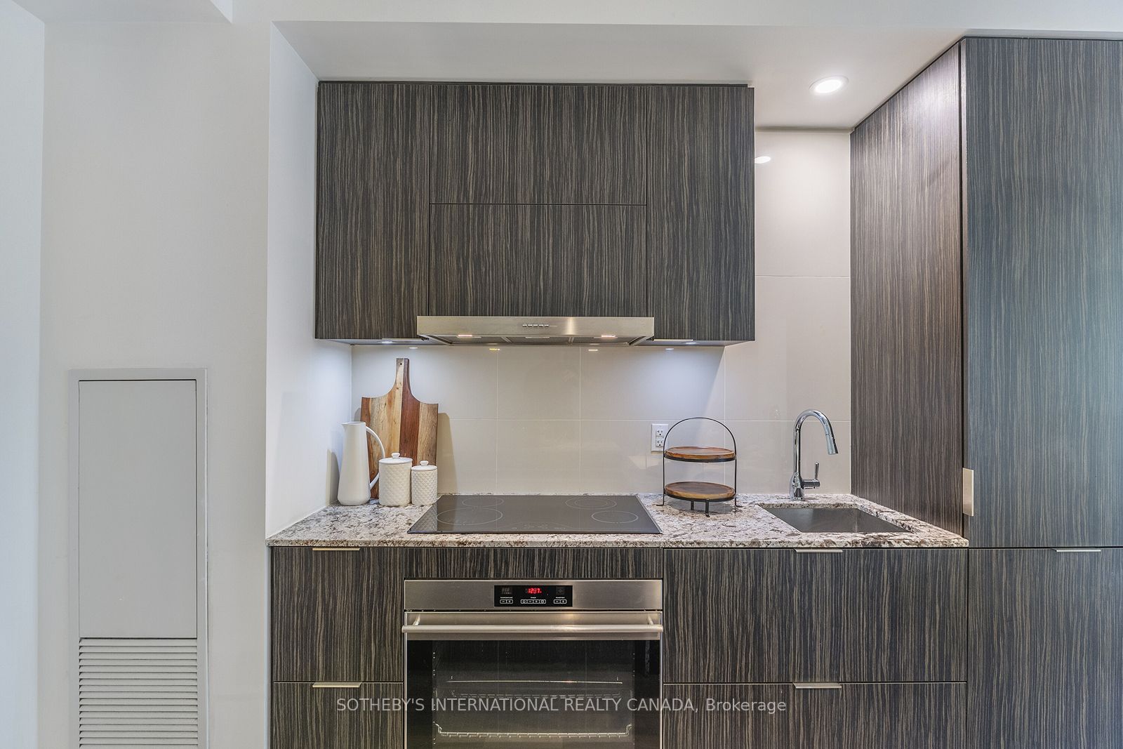 Additional image 4 of 303-1 Bloor Street E, Toronto, ON, M4W 0A8