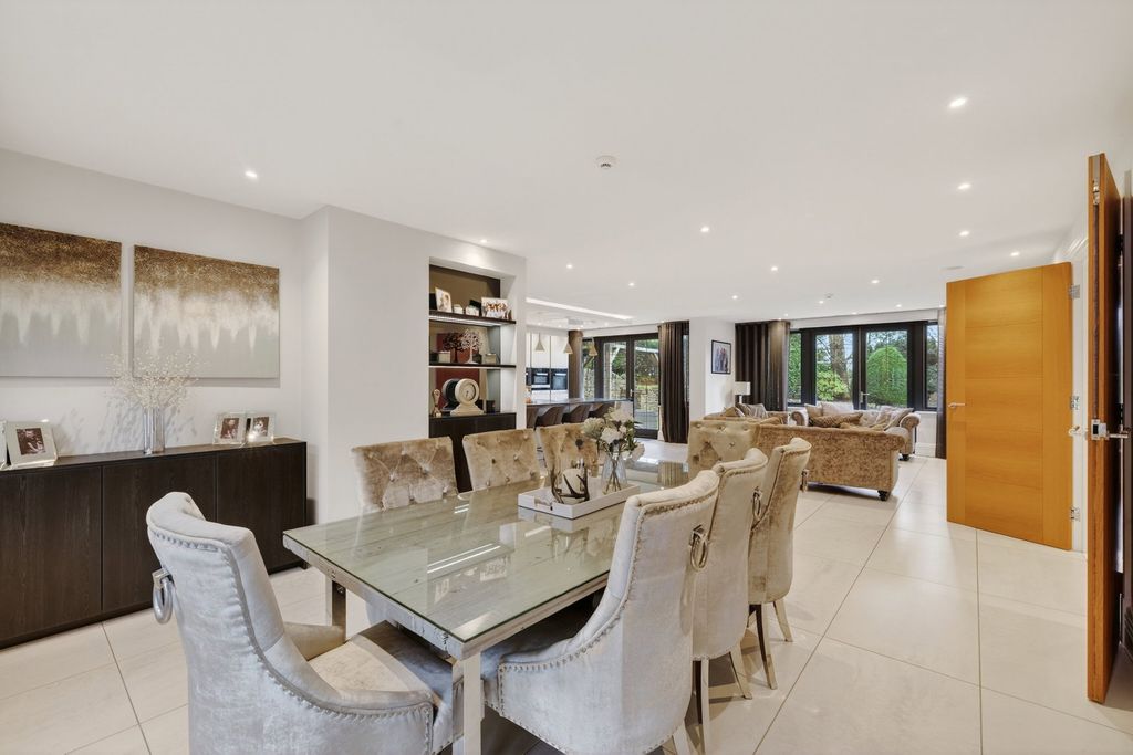 Additional image 12 of 6 bed detached house for saleSquirrels Chase, Prestbury, Macclesfield SK10
